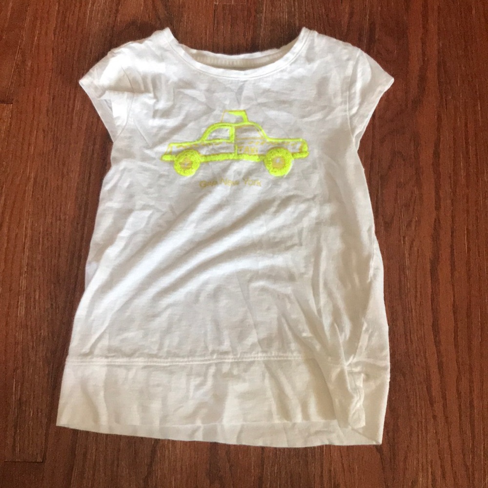 White Gap T-Shirt for young children.